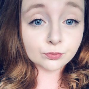 Meet your Posher, Deanna